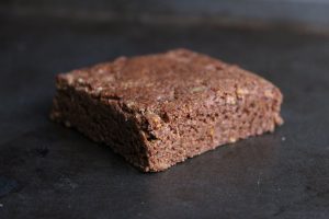Chilli Chocolate No-Bake Protein Brownie Bars (Sweetener & Gluten-Free) - See more at: https://proteinpow.com/2014/11/chilli-chocolate-no-bake-protein-brownie-bars.html#sthash.9QSaOJyN.dpuf